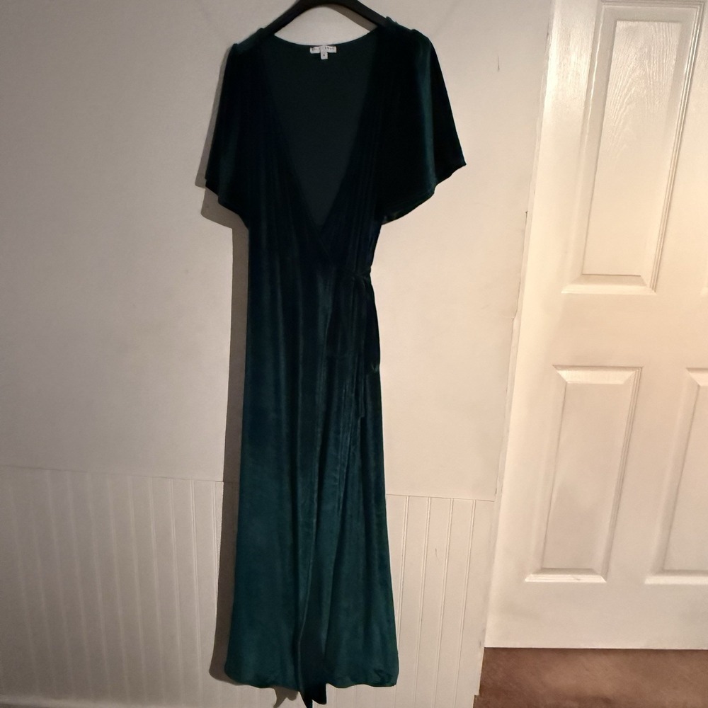 Baltic Born Size Small Green Velvet Short Flutter Sleeve Wrap Maxi Dress
